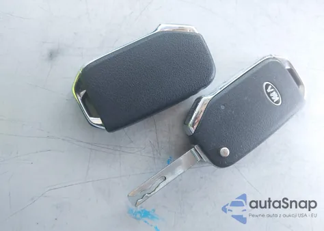 2019 Kia Forte Lxs z USA, uszkodzony, nr VIN 3KPF24AD0KE138029